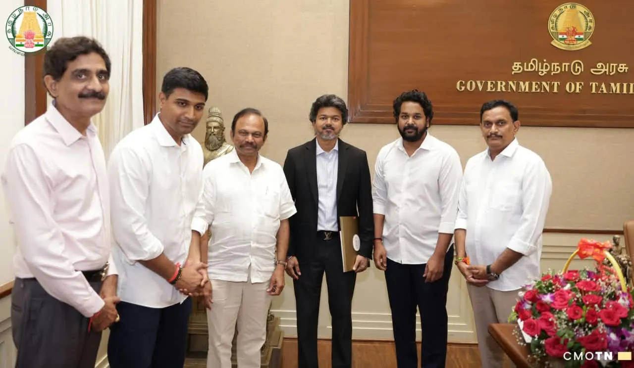 తమిళనాడు సిఎం విజయ్ దసరా ఉత్సవ్ కు విజయవాడకు ఆహ్వానం